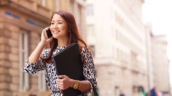 Woman talking on phone woman-talking-on-phone